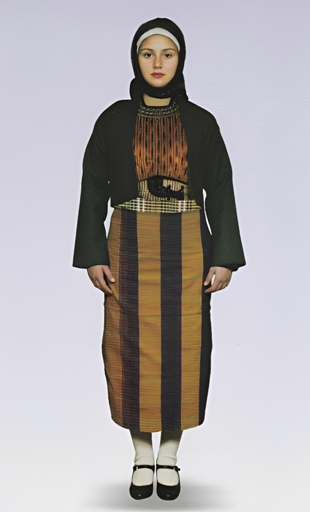macka costume female 1000