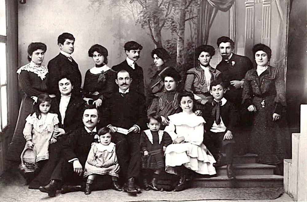 kakoulidis family