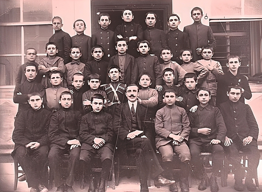 kromni trabzon frontistirion 1000